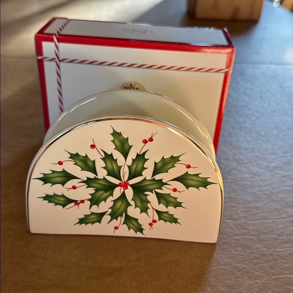 Lenox 870004 Hosting The Holidays Napkin Holder